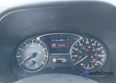 2013 Nissan Pathfinder S z USA, uszkodzony, nr VIN 5N1AR2MM3DC665977